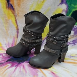 Womens gray boots